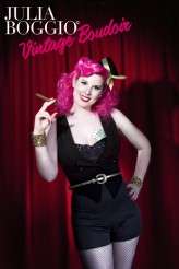 Cigarette lady 2 Cigarette lady 2