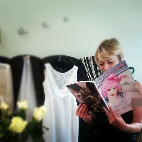 rock n roll bride magazine fan photos18