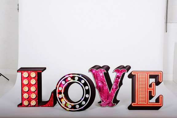 SS_016_LOVE_theatrical_1024x1024