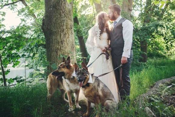 pond wedding