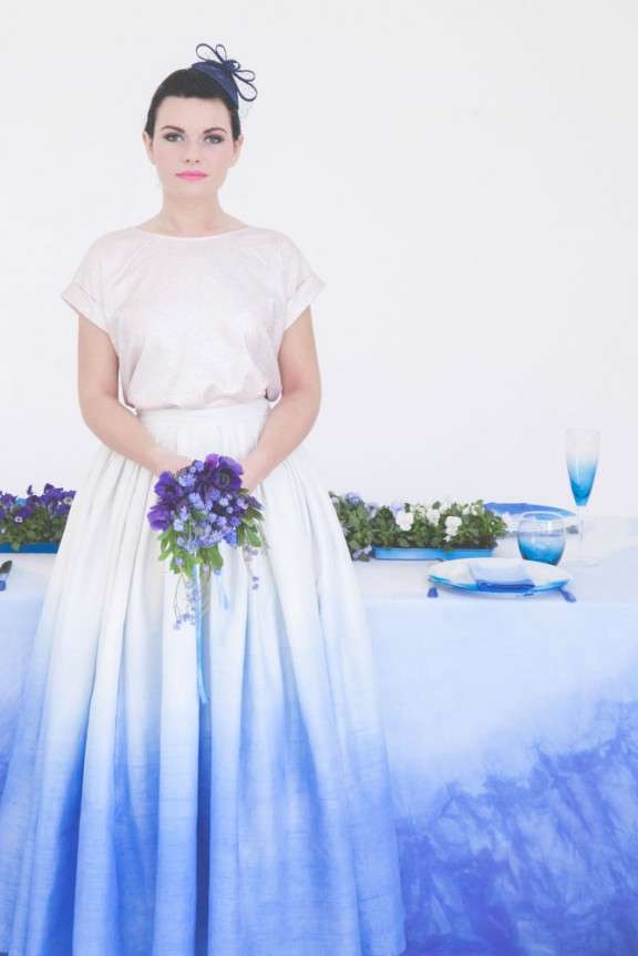 diy-dip-dyed-wedding-dress-and-wedding-table2-576x863