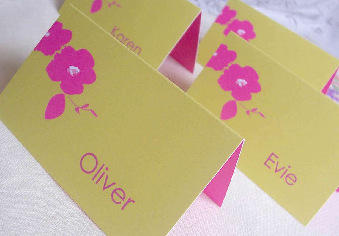 camelia place cards from www.vickytrainor.co.uk