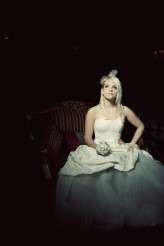 small white button posy 4