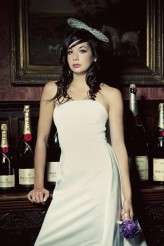 vintage brooch bow headpiece and purple button posy bouquet 1