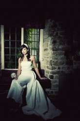 vintage brooch feather headpiece and small jewellery bouquet (4)