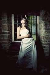 vintage brooch feather headpiece and small jewellery bouquet (7)