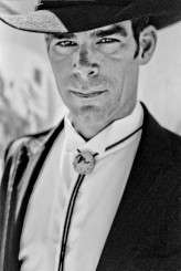 Kevin Meynell_—_0103