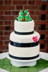 geeky-yoshi-wedding-bride-with-green-hair