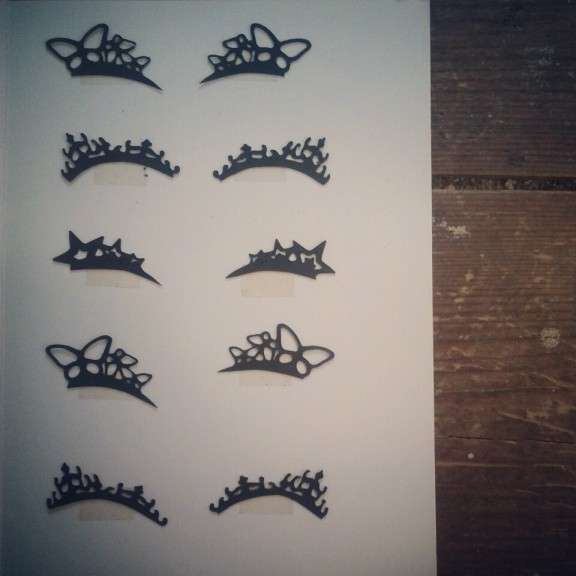DIY Tutorial Paper Cut Eyelashes · Rock n Roll Bride