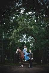 Vitage-Farmyard-Engagement-Shoot-Jacki-Bruniquel-16