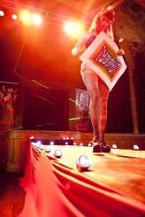 0447a_wrestling_wedding_alistair_veryard