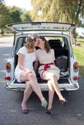 destination-retro-lesbian-wedding-alexa-clarke-kent-photography-5009