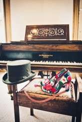 Vintage marquee Blooming Photography-3