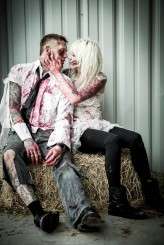 zombie_engagement_banff_wedding_photographer_kimpayantphotography_25