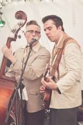 60sfestivalwedding_modernvintageweddings-196