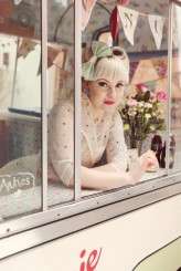 haywood jones alternative wedding photography polka dot shoot 21