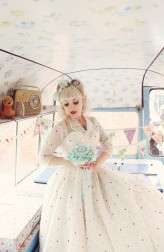 haywood jones alternative wedding photography polka dot shoot 22