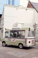 haywood jones alternative wedding photography polka dot shoot 31a