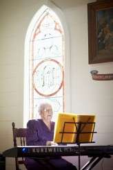 Fun Puhoi Wedding-Aaron Burgess (28)