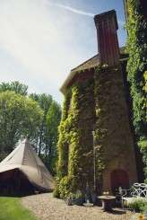 Alternative DIY Tipi Wedding_Lydia Stamps Photography 051