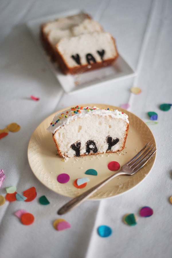 typography-cake