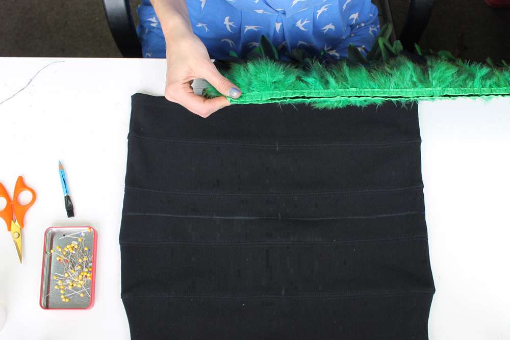 5 Head Full of Feathers Skirt Tutorial