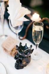 View More: http://jvephoto.pass.us/rocknrollbride