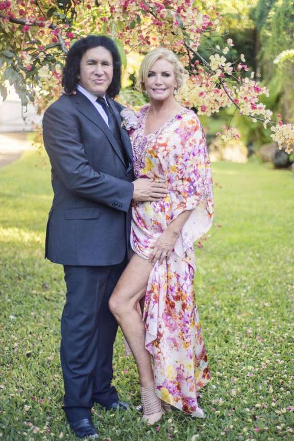 hawaiian vow renewal dresses