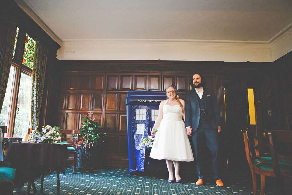 Rock-an-roll-bride-fur-coat-no-knickers-chester-zoo-wedding-sarah-janes-photography232