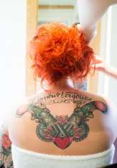 diy tattooed lesbian wedding2