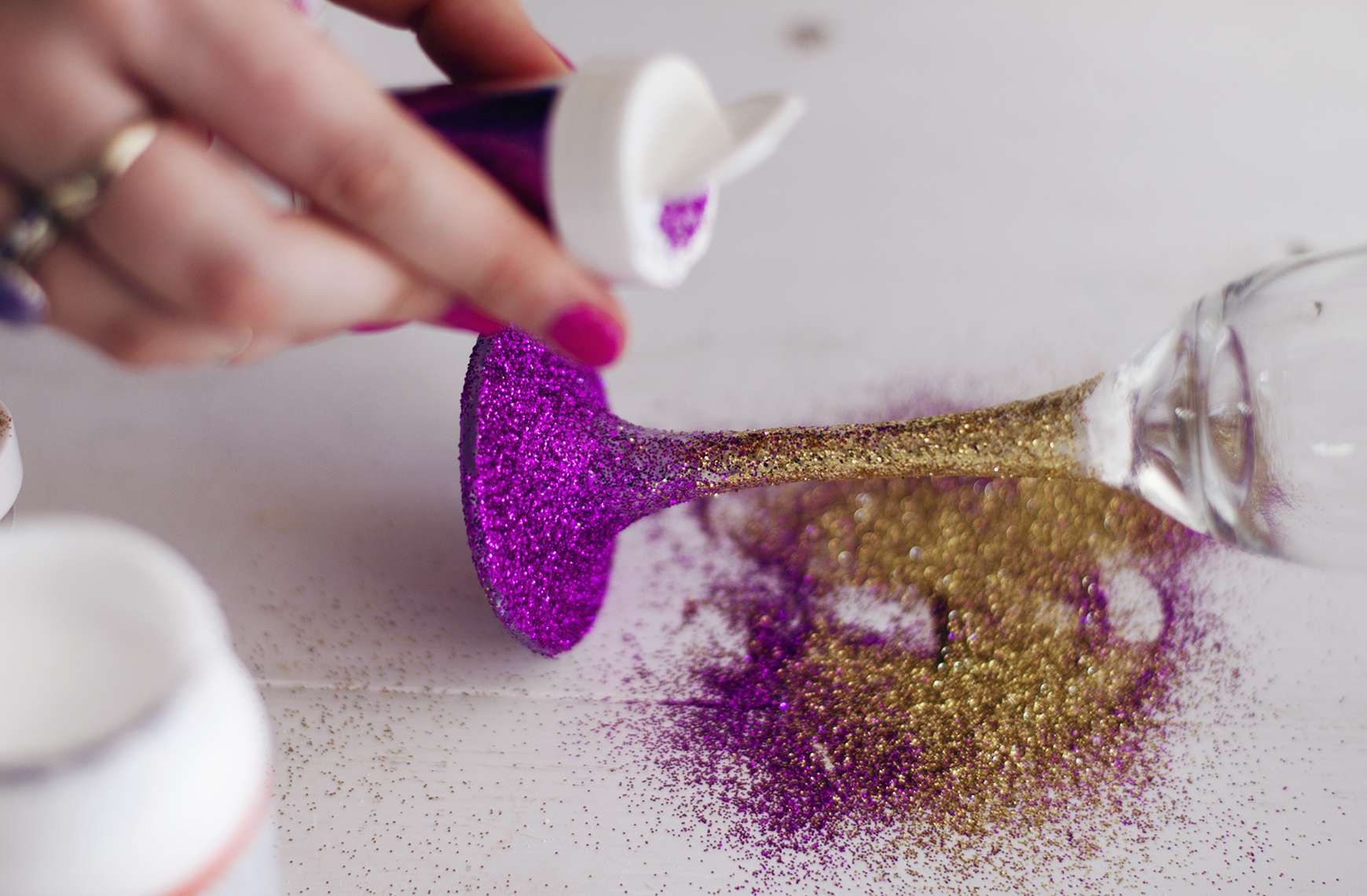 ombre glitter glass diy7