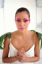 tropicana neon tropical bird wedding inspiration by Rebecca Douglas photography 0097