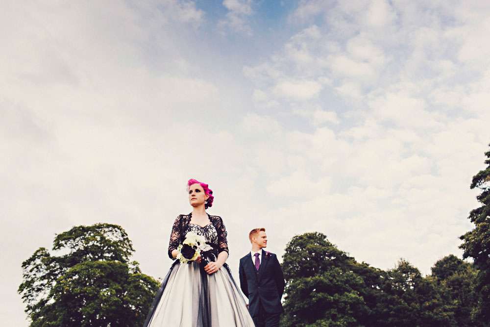 pink haired bride rocker wedding black wedding dress54