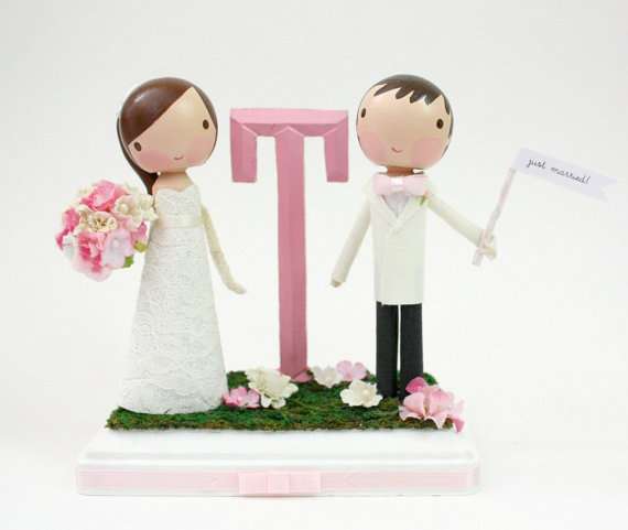 custom wedding cake topper with monogram