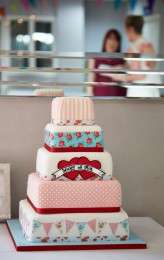 red and white reto lesbian wedding6a