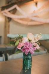romantic-rocknroll-iowa-wedding_homespun-creative-068