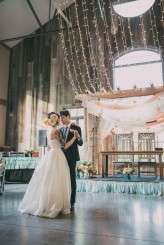 romantic-rocknroll-iowa-wedding_homespun-creative-286