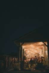 romantic-rocknroll-iowa-wedding_homespun-creative-341