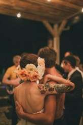 romantic-rocknroll-iowa-wedding_homespun-creative-345