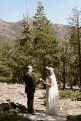 Brazilianmountaintopcabinwedding-31