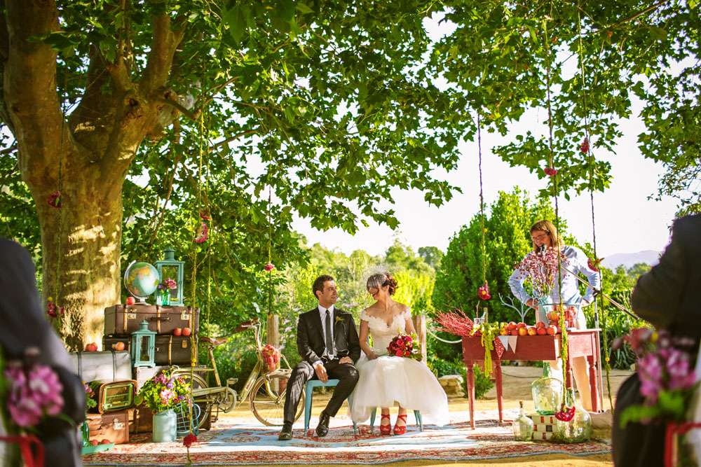 colourful spanish orchard wedding (14)