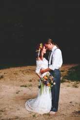 Barefoot Hippie River Wedding – Shots by Cheyenne (92)