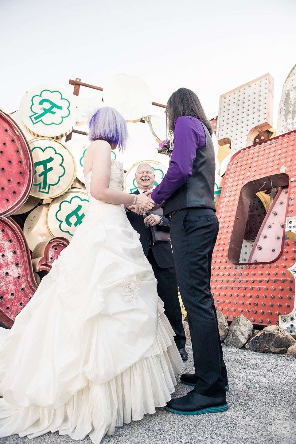 Wedding at the Neon Graveyard in Vegas (18)
