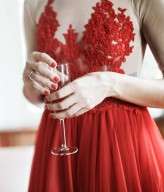 london elopement red wedding dress (18)