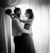 london elopement red wedding dress (34)