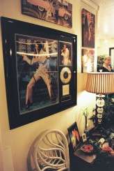 quirky elvis vegas elopement Gaby J Photography 21