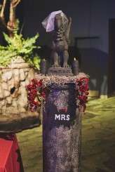 Horror themed museum wedding (42)