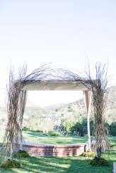 Monochrome and rustic wedding (18)