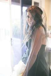 Monochrome and rustic wedding (21)