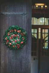 alternative christmas wedding (28)